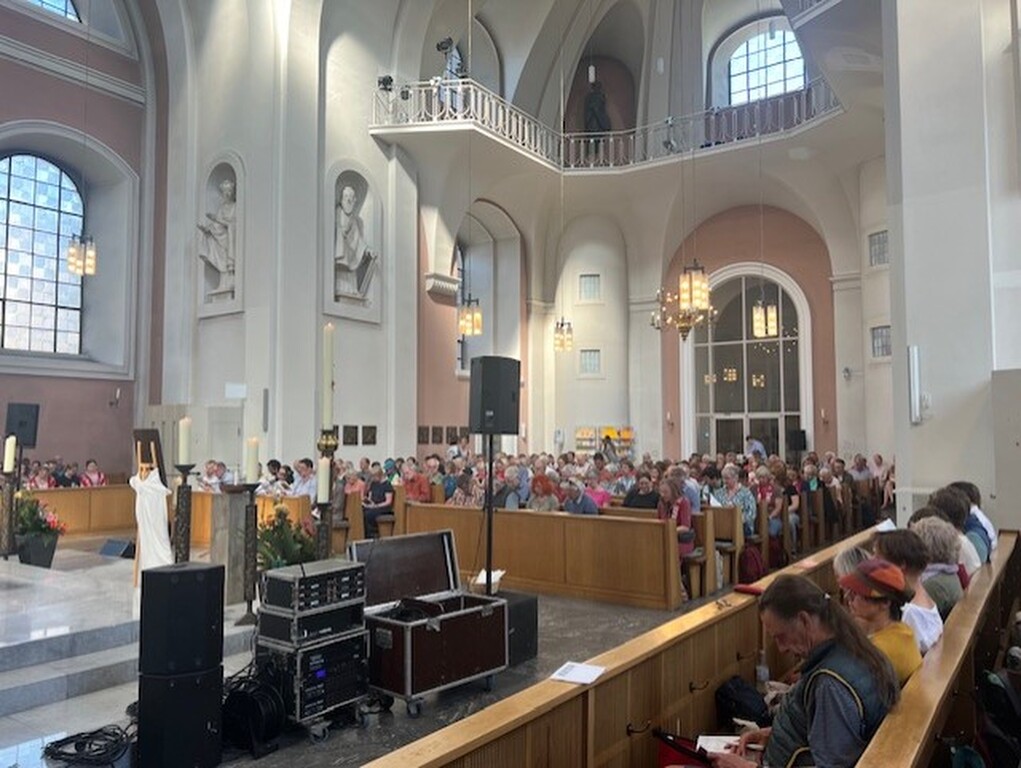 HANNOVER: Große Beteiligung am Friedensgebet der Gemeinschaft Sant'Egidio beim Kirchentag 