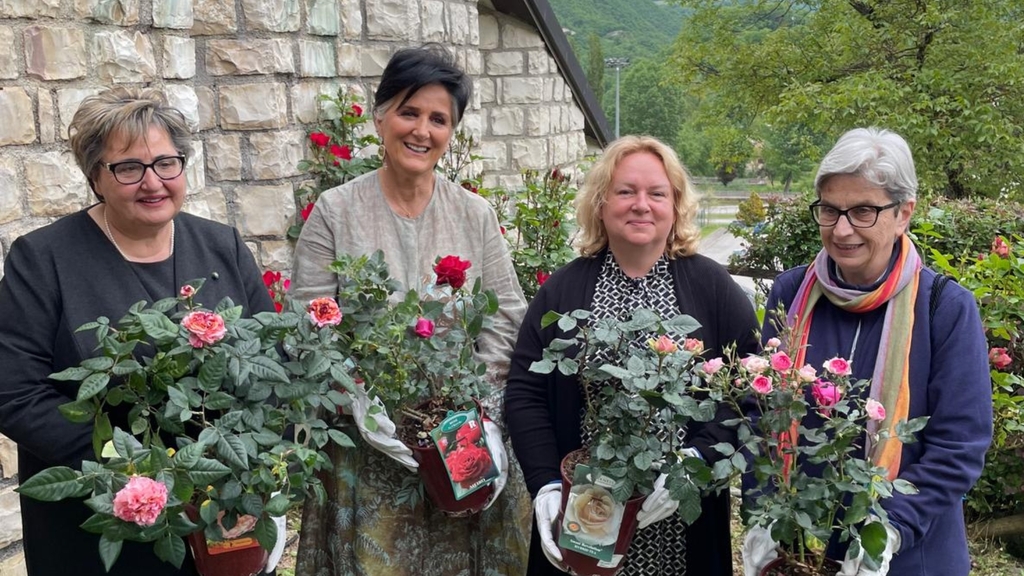 Yuliia Kurochka, profuga ucraina, premiata a Cascia con il Riconoscimento Internazionale Santa Rita, “per aver saputo trasformare la sofferenza in occasione di amore e servizio”