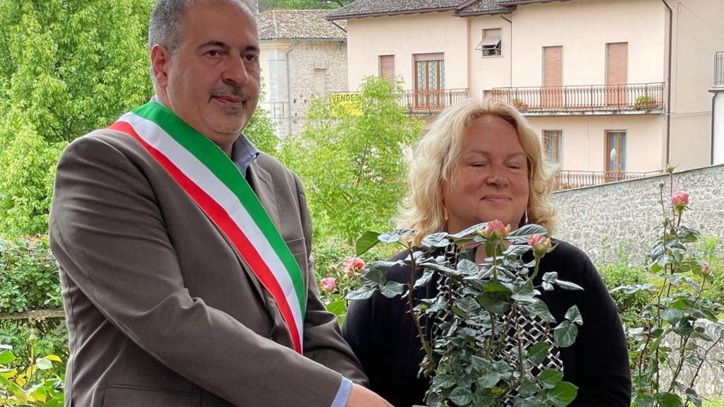 Yuliia Kurochka, profuga ucraina, premiata a Cascia con il Riconoscimento Internazionale Santa Rita, “per aver saputo trasformare la sofferenza in occasione di amore e servizio”
