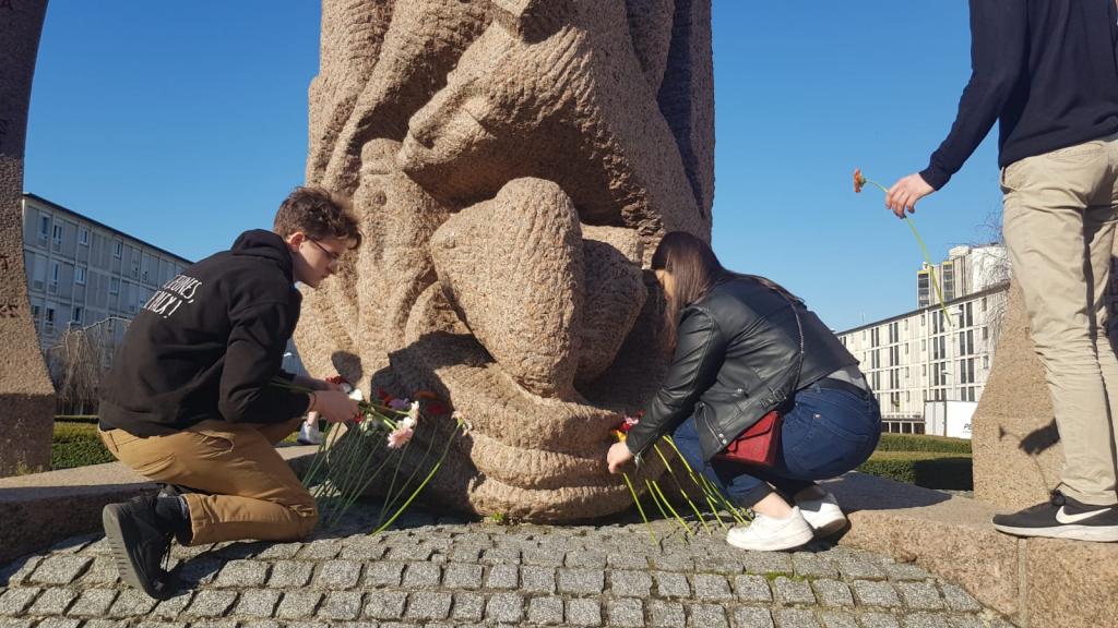 Les Jeunes pour la Paix de Paris et Charenton en route vers le grand rassemblement de Global Friendship: une commémoration pour rappeler les conflits du XXè siècle